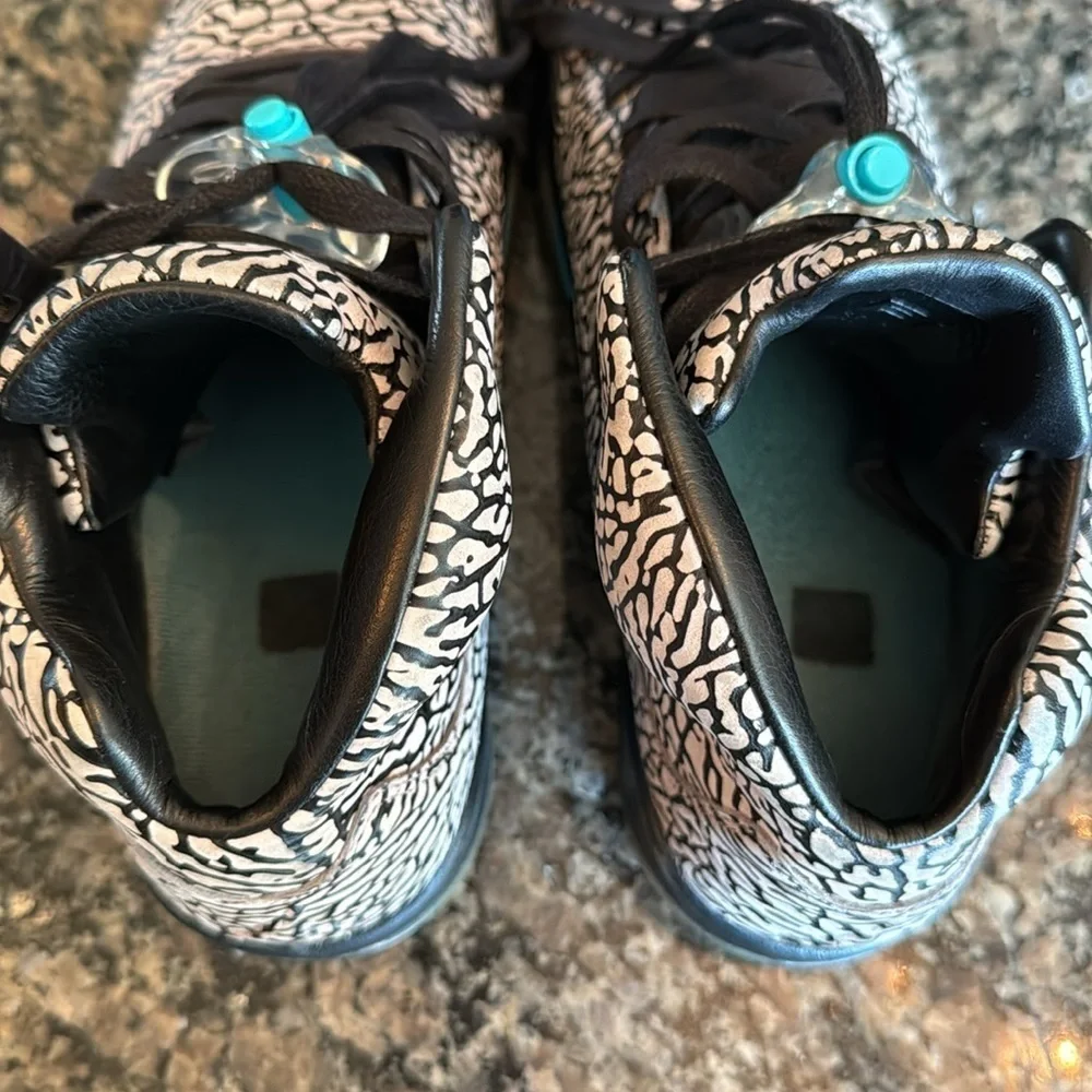 Air Jordan 3Lab5 5 Retro Black and Blue Sneakers EUC 10.5